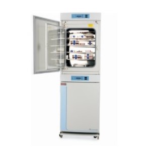 Forma™ 系列 II 3110 水套式 CO2 培养箱2三气培养箱